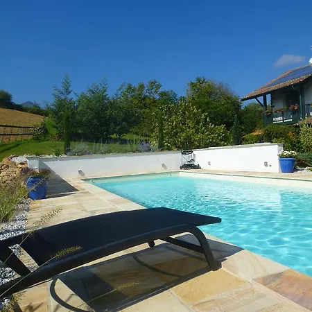 Bed & Breakfast Maison Aretxola 3*