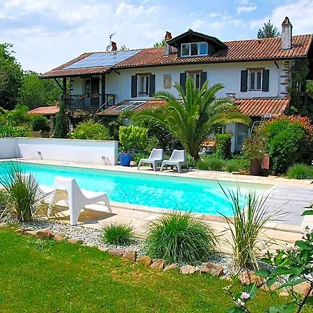 Maison Aretxola 3*