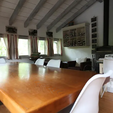 Maison Aretxola 3* ساري