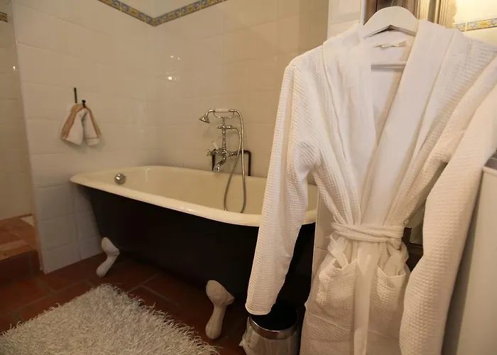 فندق مبيت وإفطار Maison Aretxola 3*