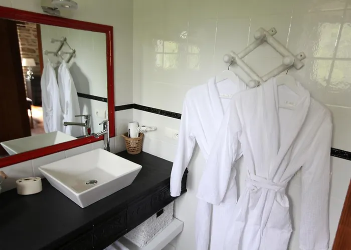 Maison Aretxola 3* ساري